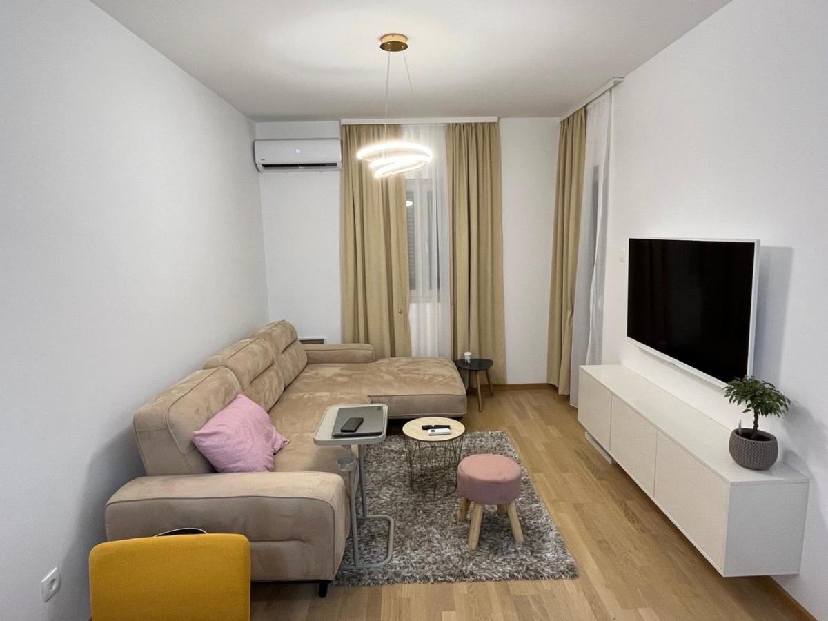 포드고리차 Flat Mara, Pet Friendly 아파트 외부 사진